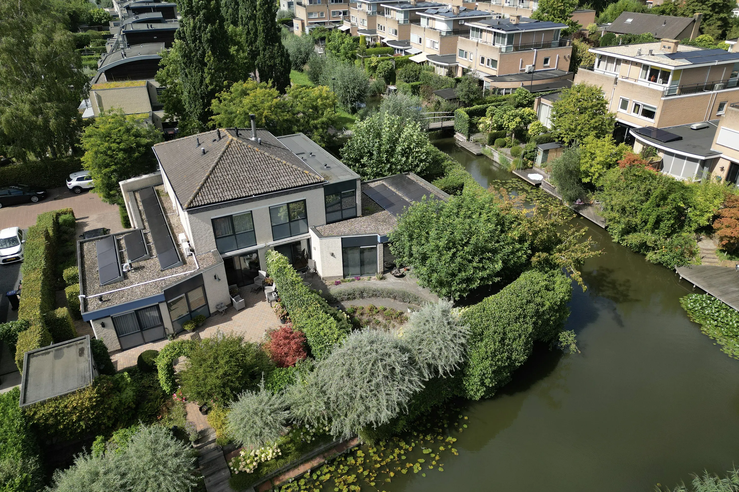 Huis Burgemeester Beelaertspark 143 in Dordrecht