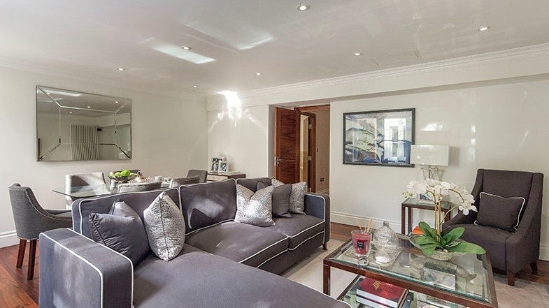 Flat Kensington Gardens Square in City of Westminster
