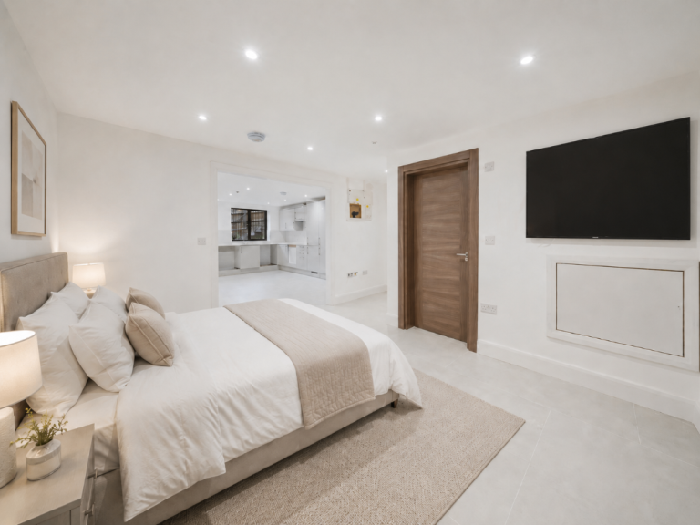 Flat Lambert Court in Hertsmere