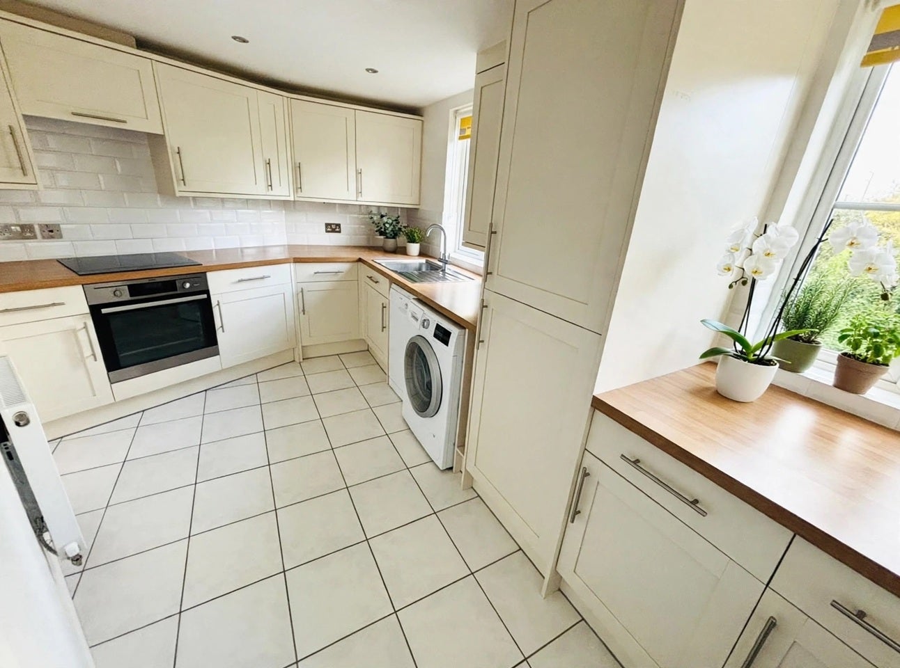 Flat Kidman Close in Greater London