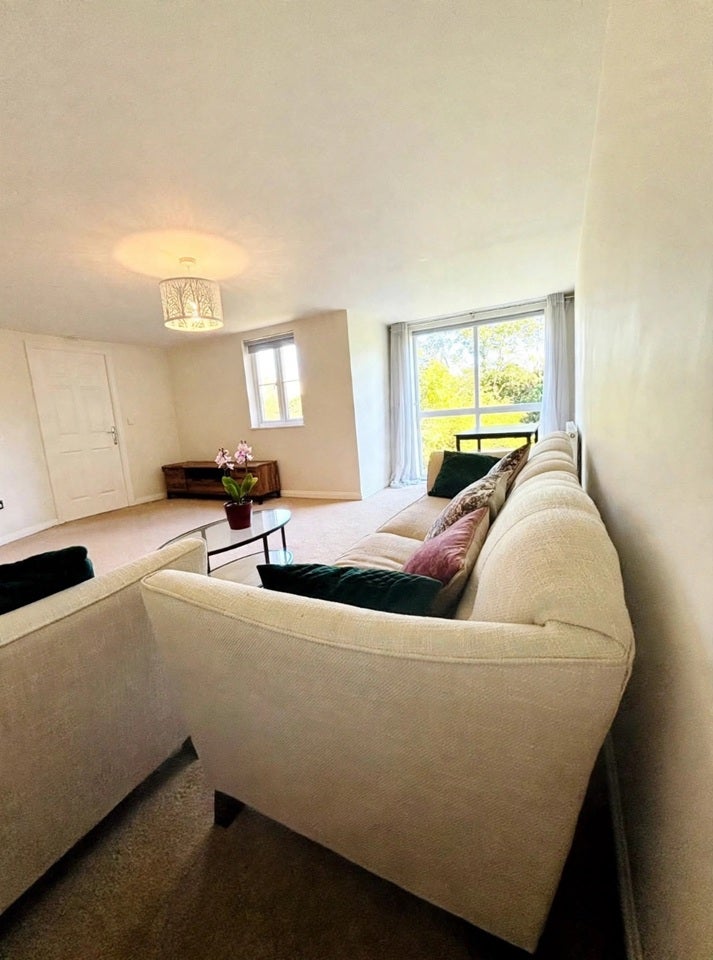 Flat Kidman Close in Greater London