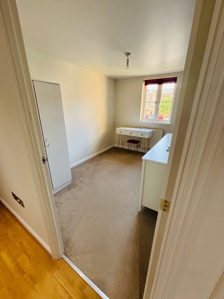 Flat Kidman Close in Greater London