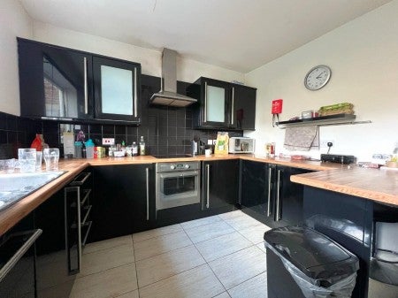 Flat Sidwell Street in Exeter