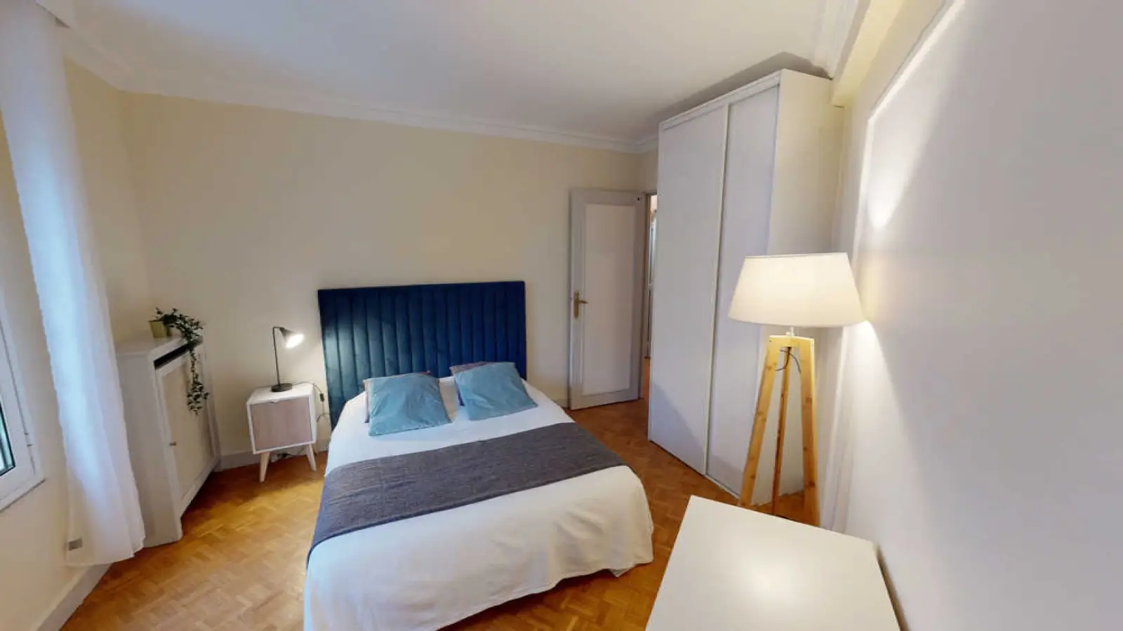 Flat Rue Claude Terrasse in Paris