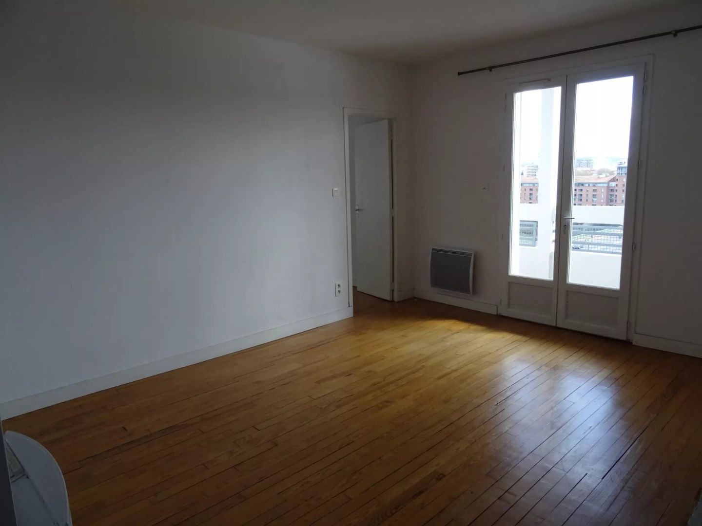 Flat Avenue Jacques Douzans in Muret