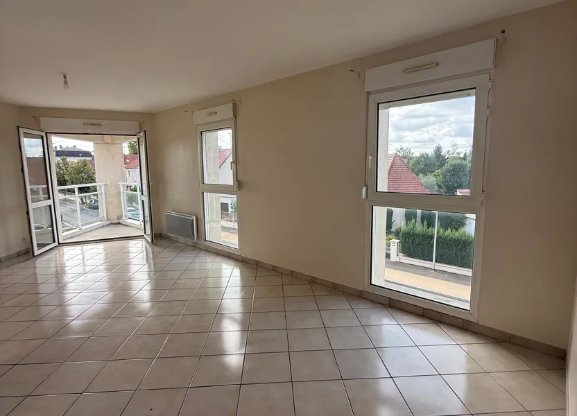 Flat Allée Pierre Barrette in Compiègne