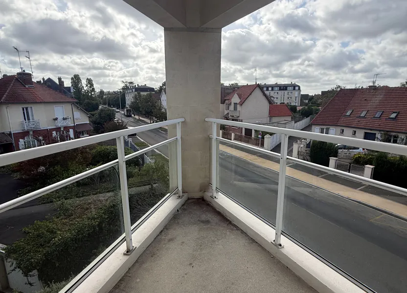 Flat Allée Pierre Barrette in Compiègne