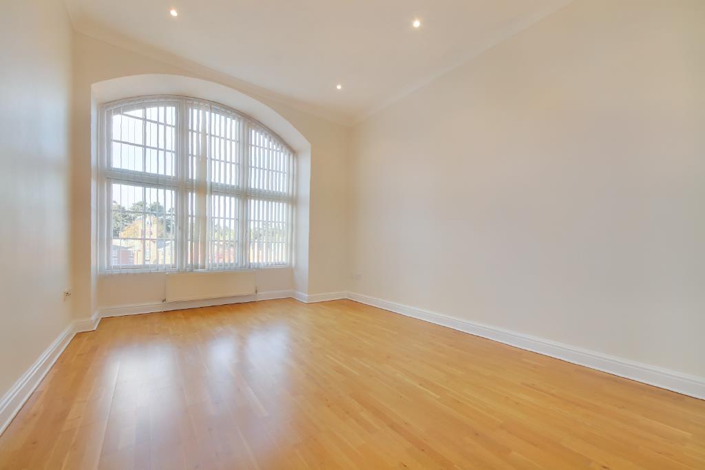 Flat Goldring Way in St Albans