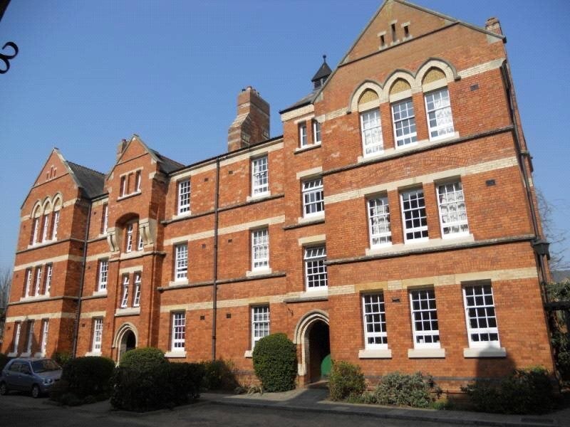 Flat The Mount in Taunton