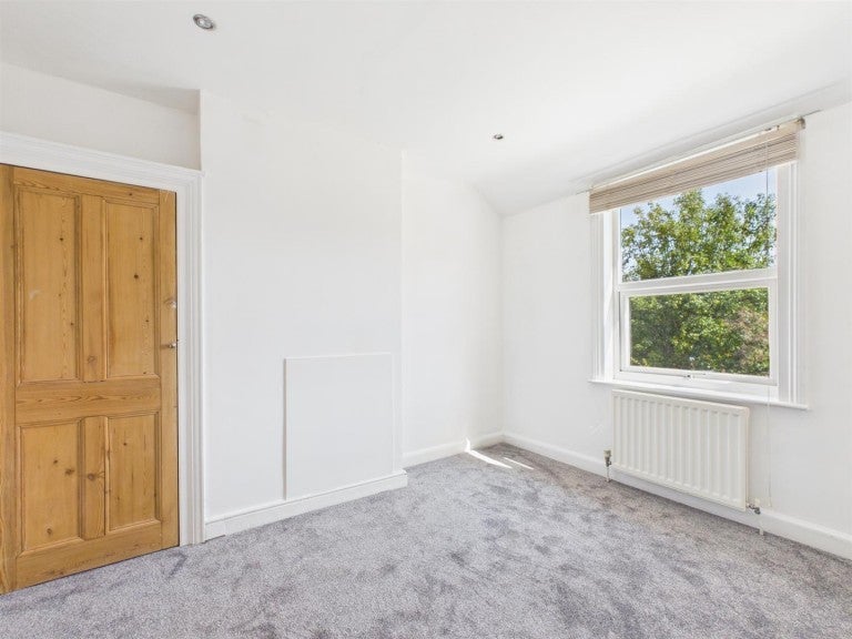 House Nithsdale Avenue in Harborough