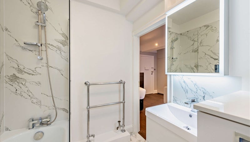 Flat Fulham Road in Greater London