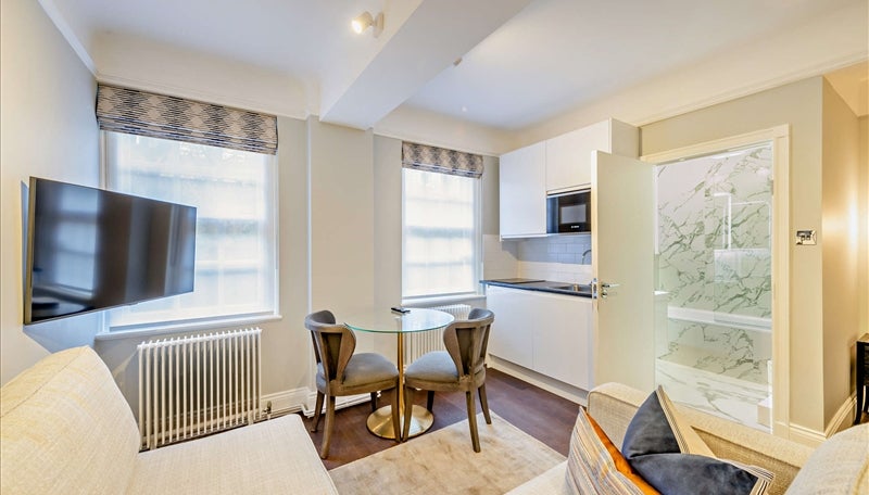 Flat Fulham Road in Greater London