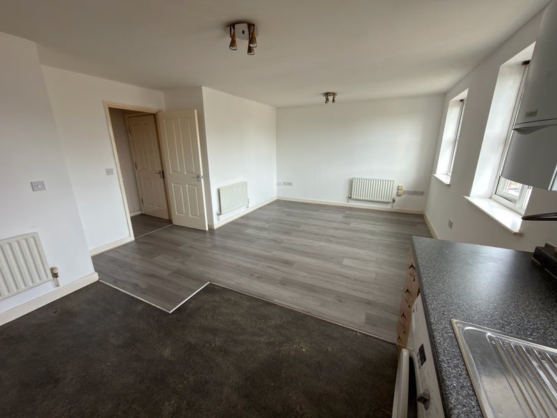 Room Bedevere Road in Greater London