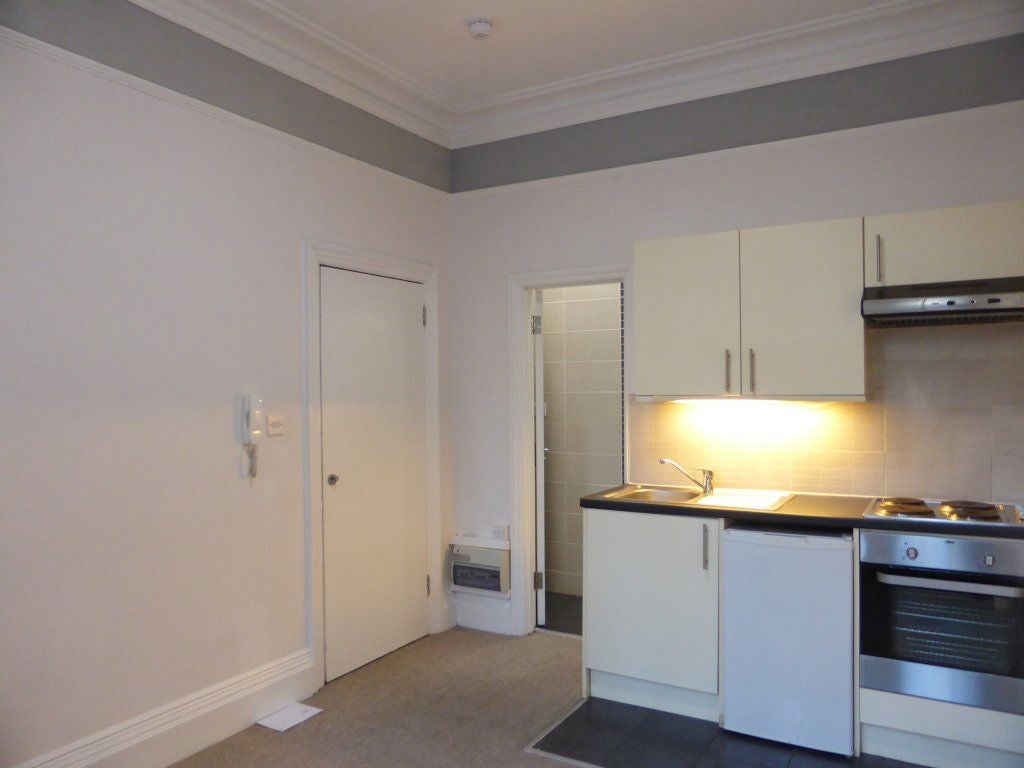 Flat York Avenue in Hove