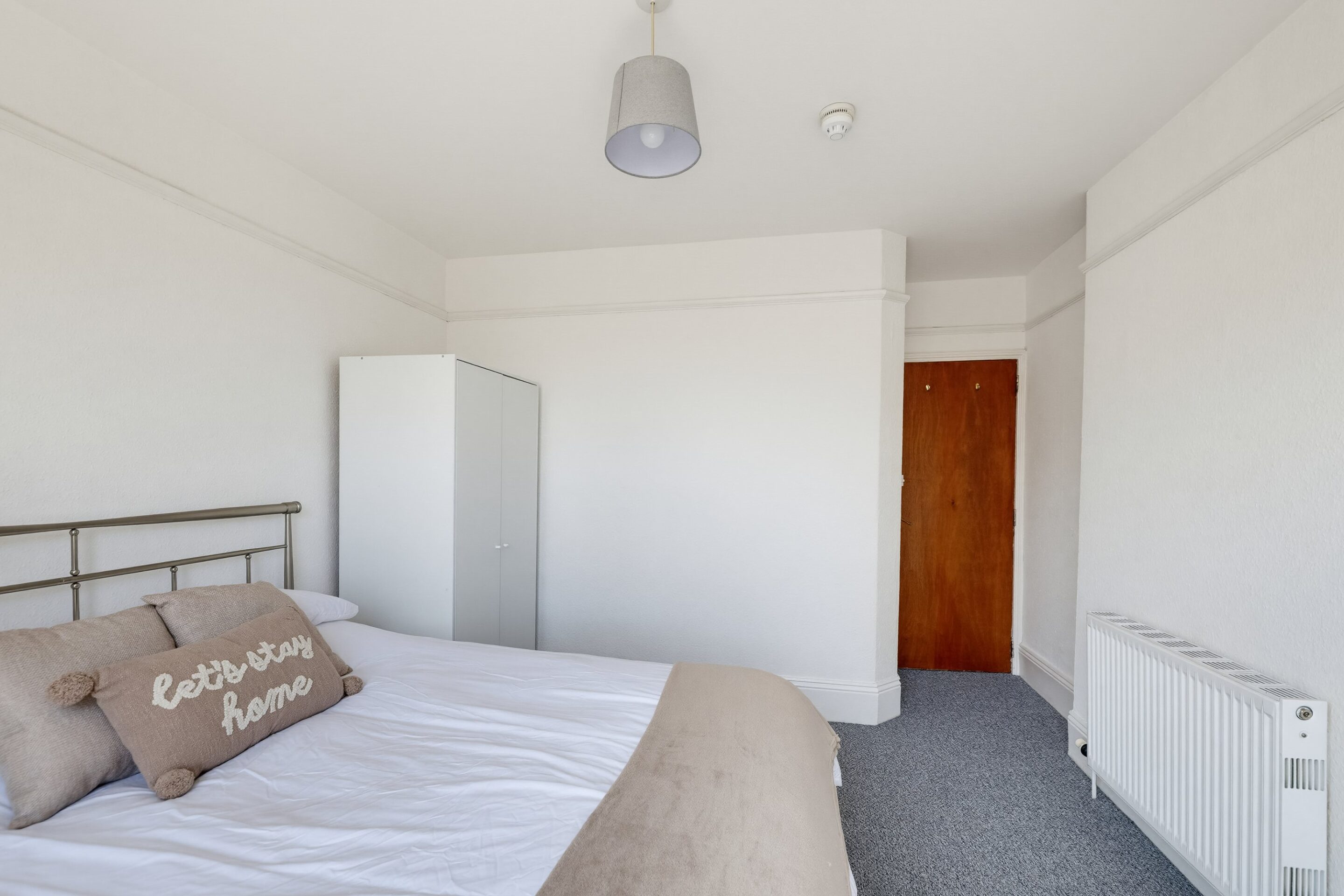 Room Beaumont Road in Plymouth