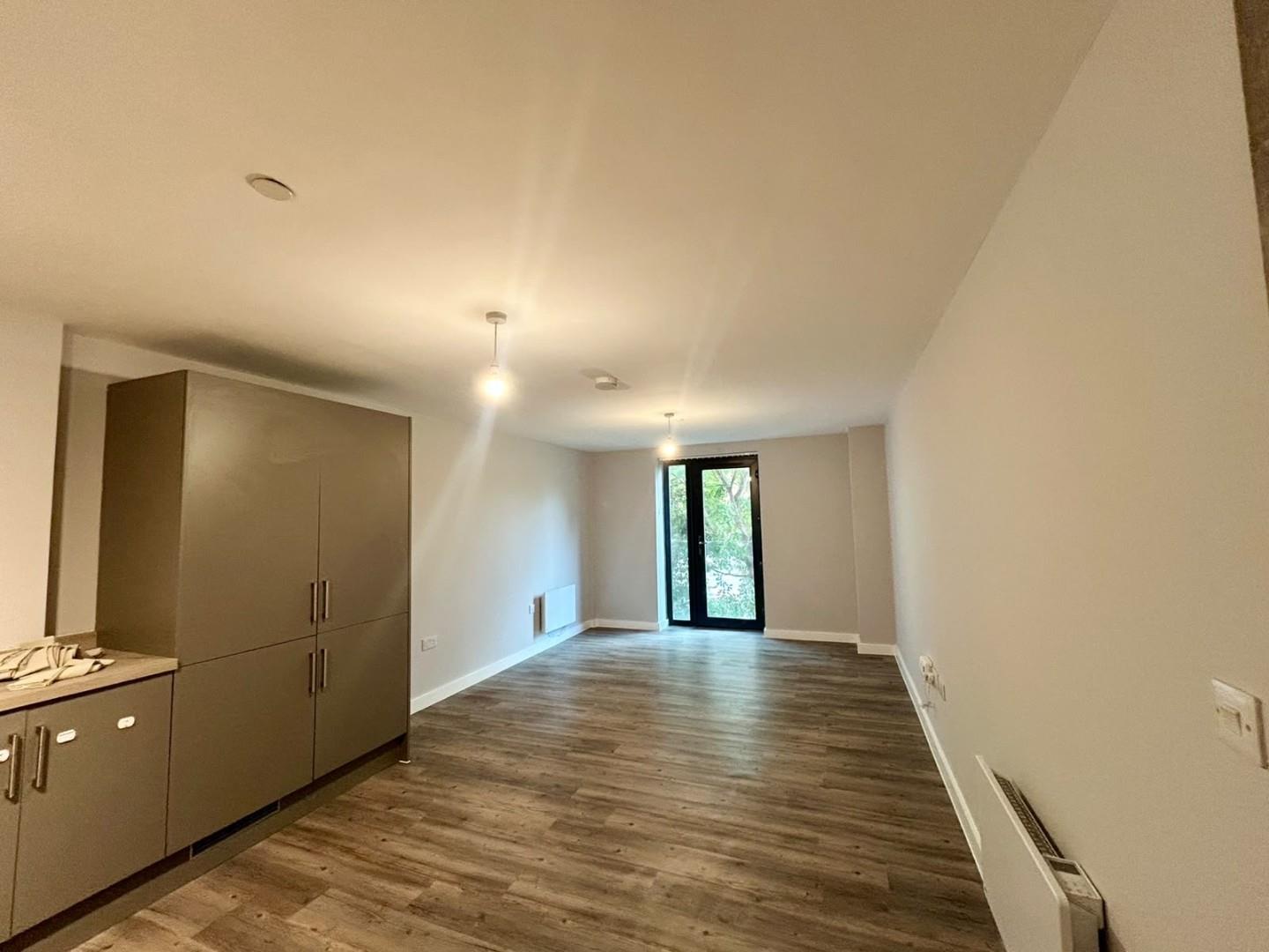 Flat Towcester Road in Northampton
