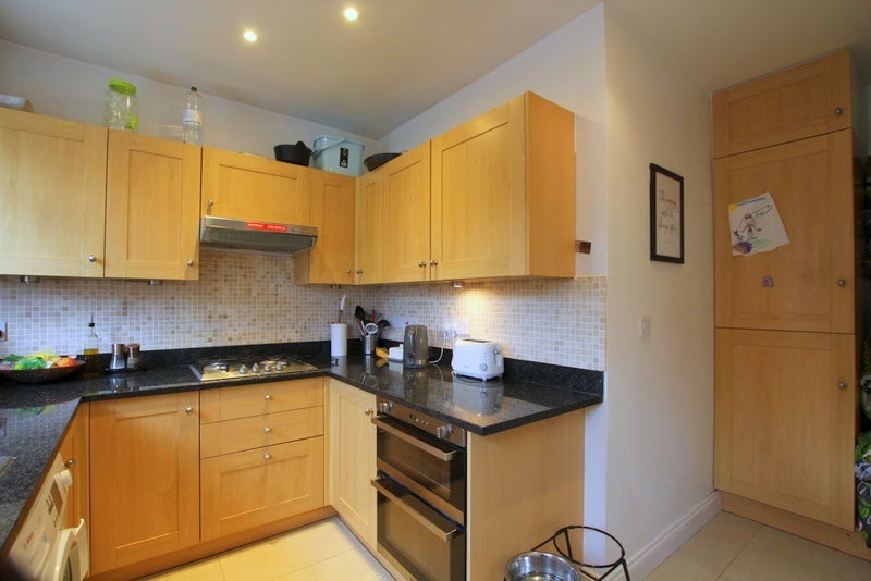 Flat Richmond Road in Greater London