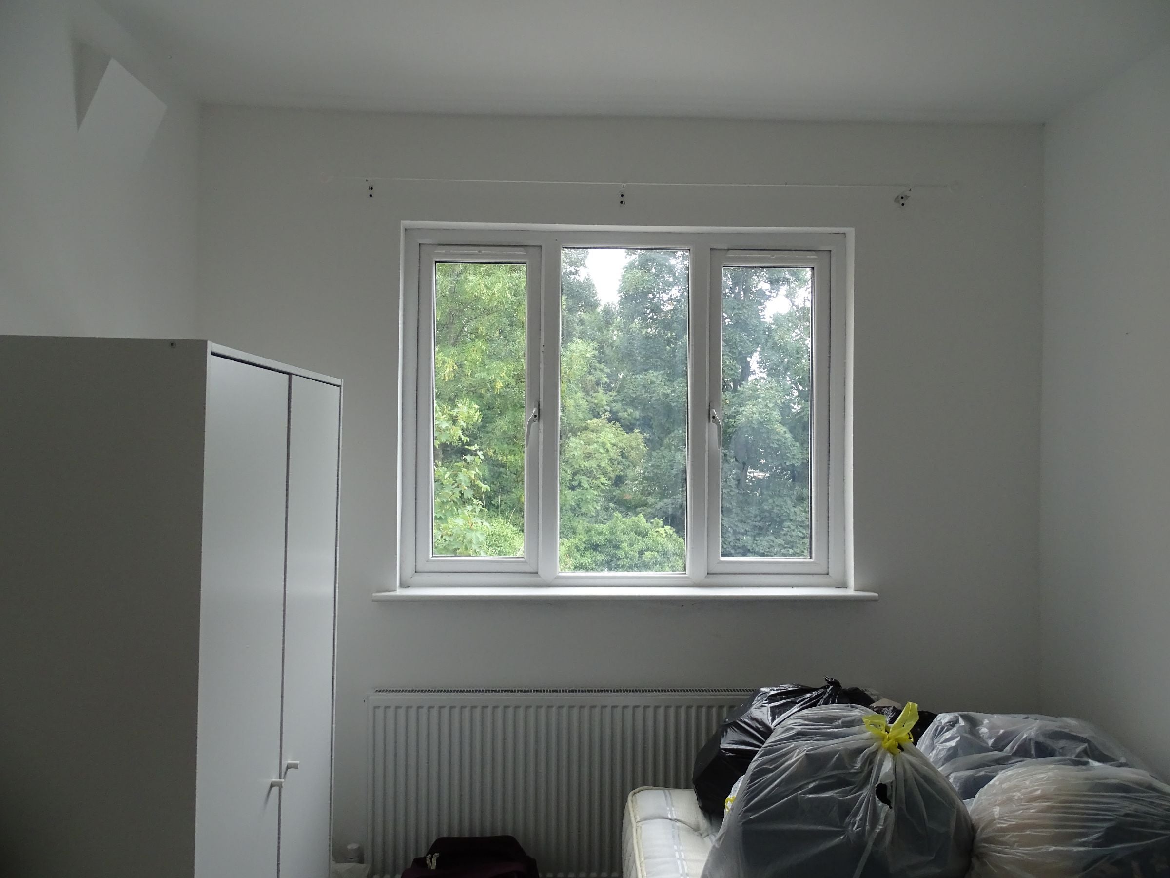 Flat Western Court in Greater London