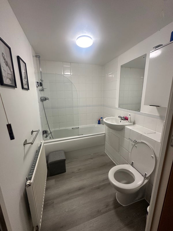 Room Commonwealth Drive in Crawley