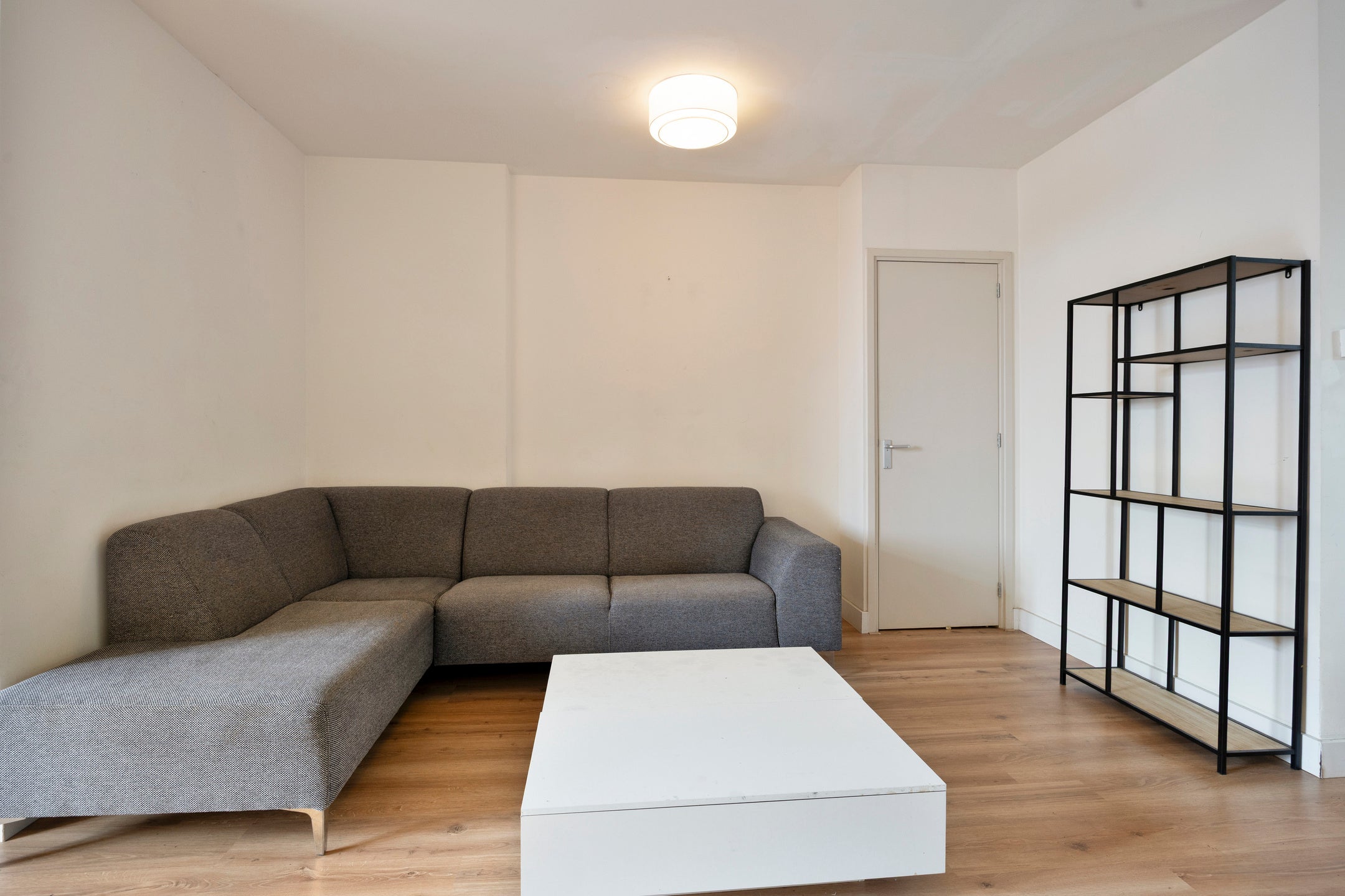 Appartement te huur: Van Ostadestraat, Amsterdam