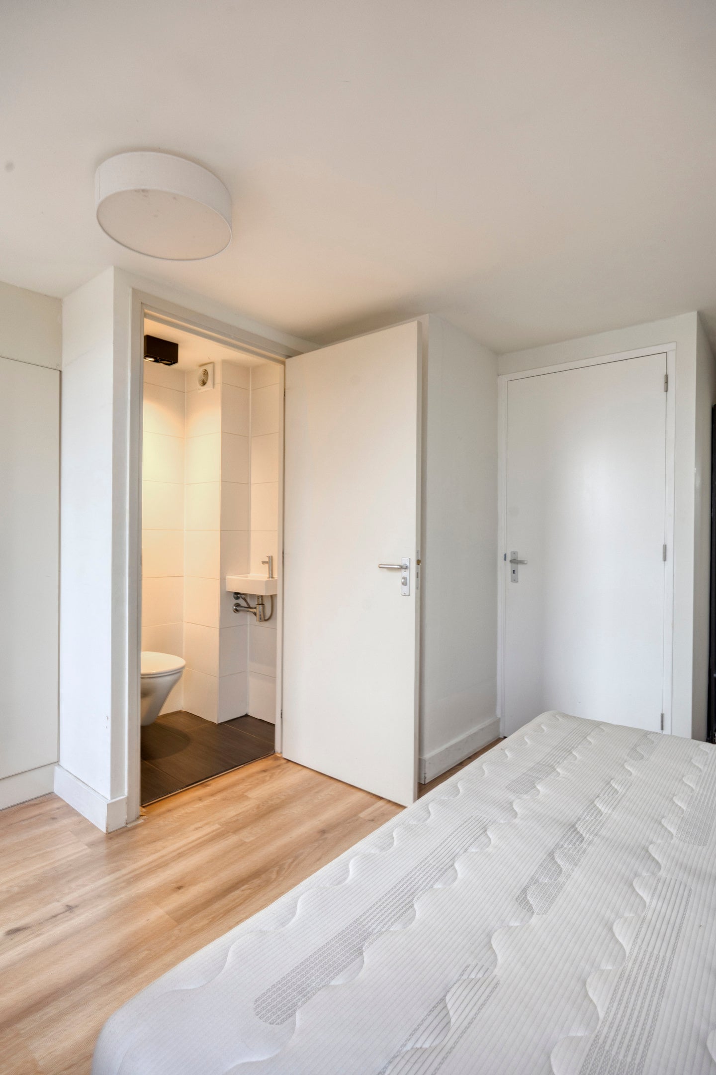 Appartement te huur: Van Ostadestraat, Amsterdam