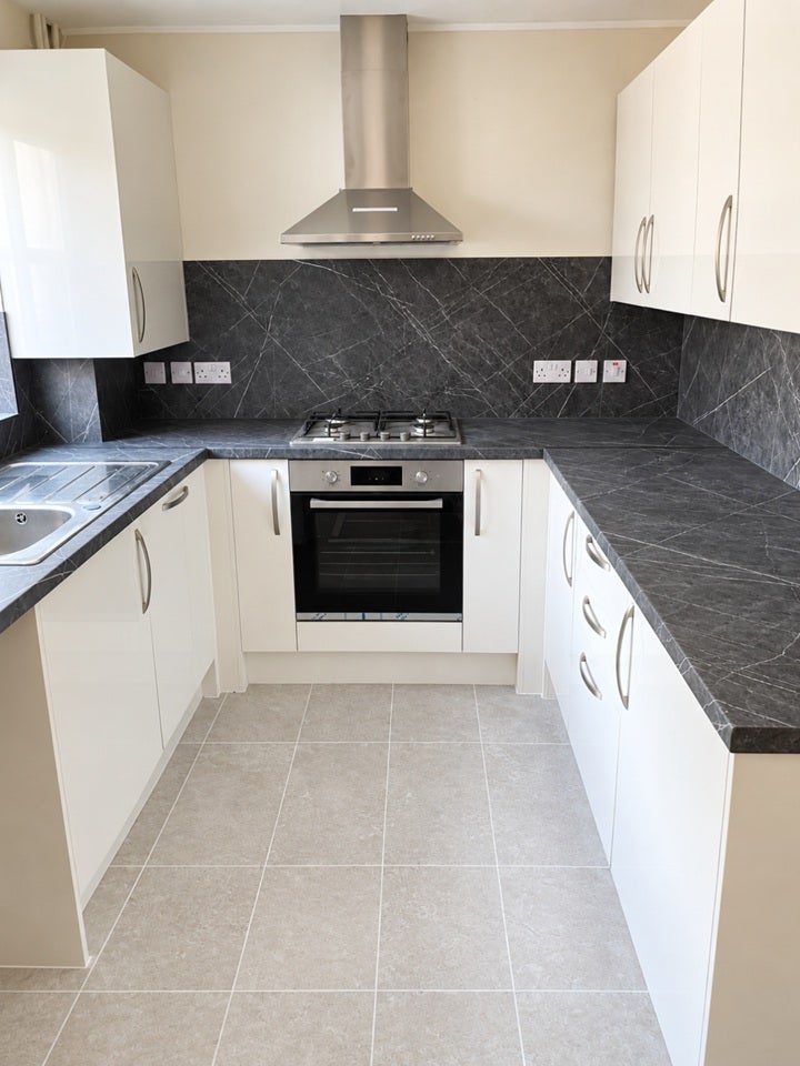 House Selby Close in Greater London