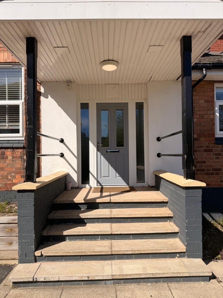 Flat Woodborough Road in Nottingham