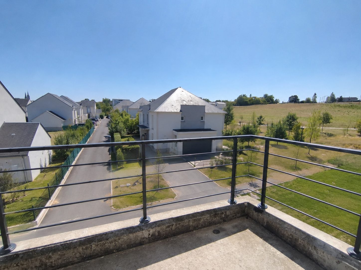 Appartement Rue de Longsault à Lèves