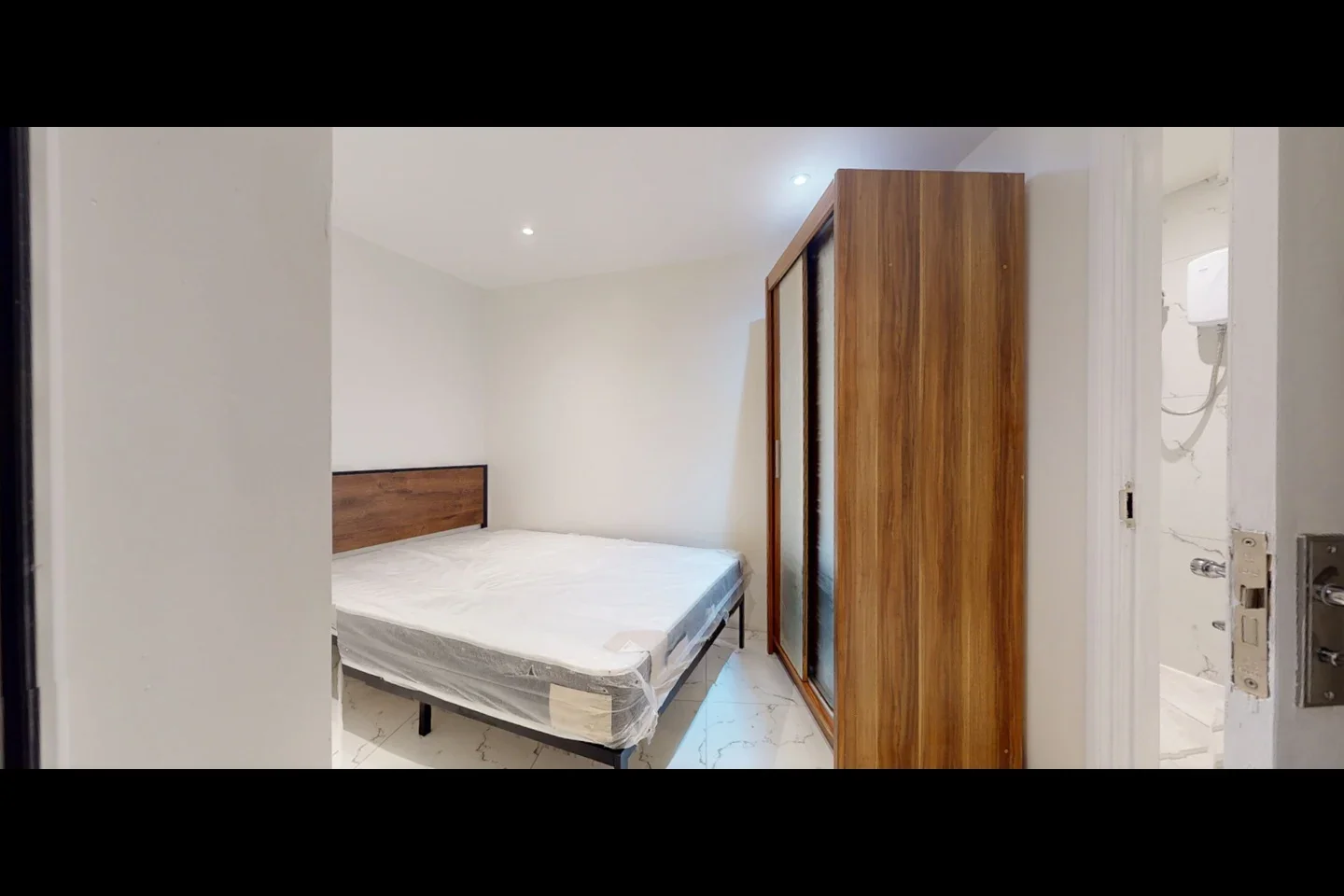 Flat Farewell Place in Greater London