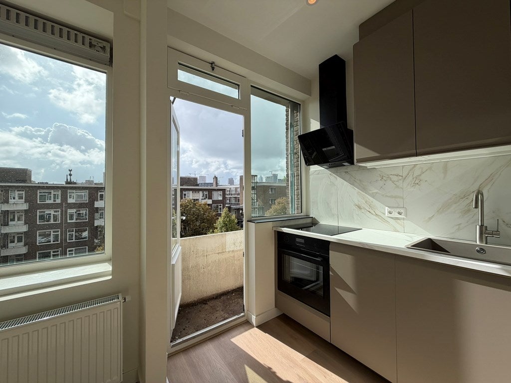 Appartement Admiraal de Ruyterweg 45 E in Rotterdam