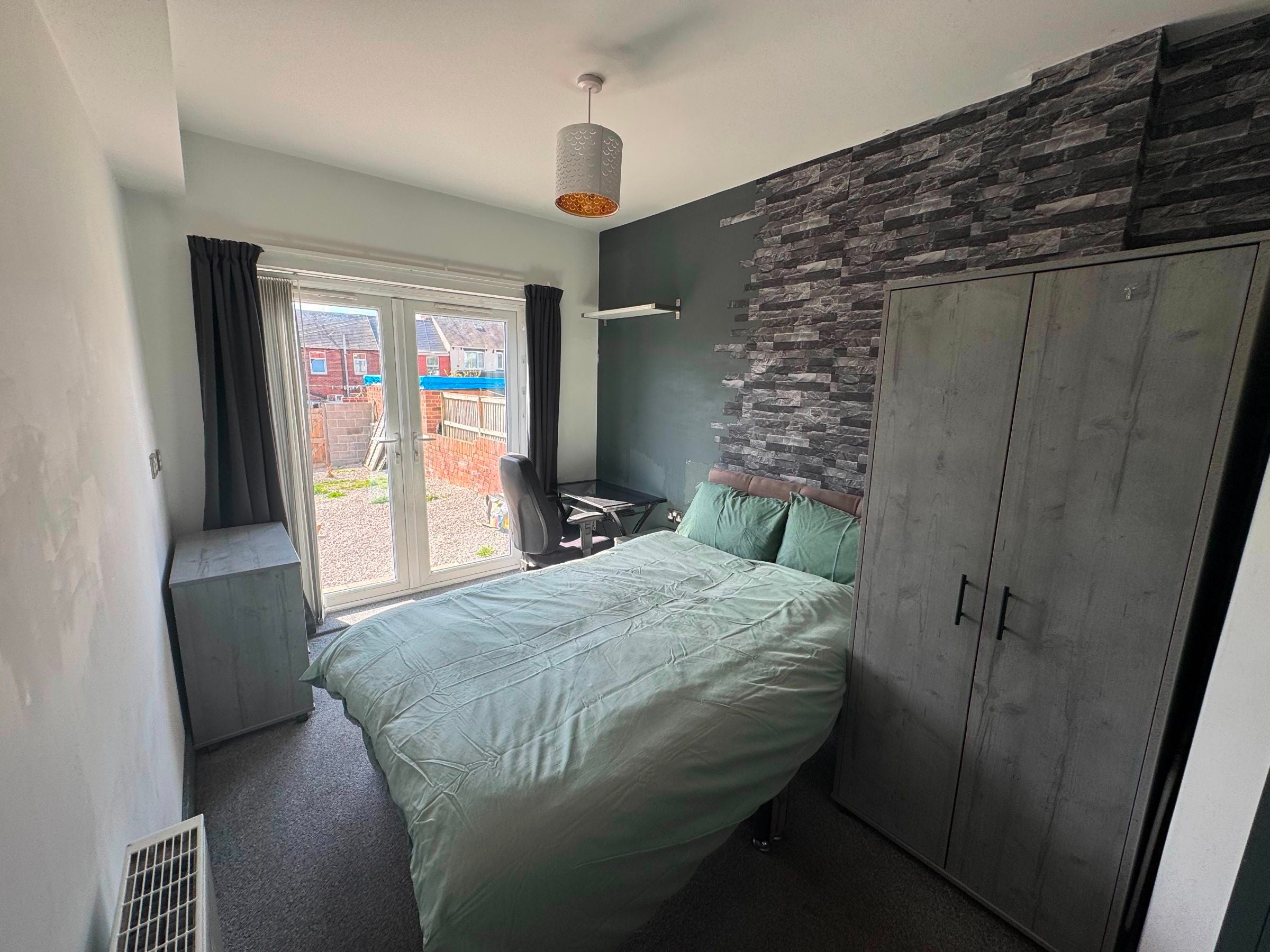 Room Bainbridge Road in Doncaster
