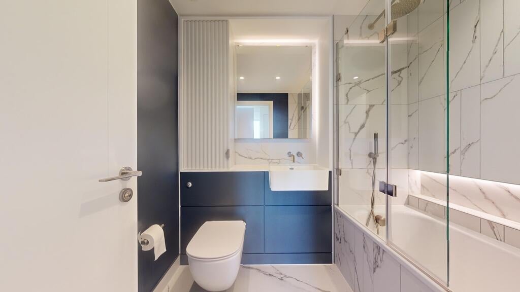 Flat Kennington Lane in Greater London