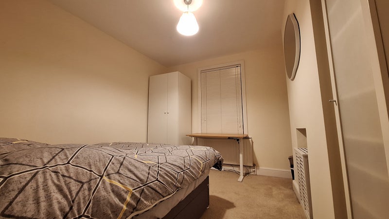 Room Ballards Lane in Greater London