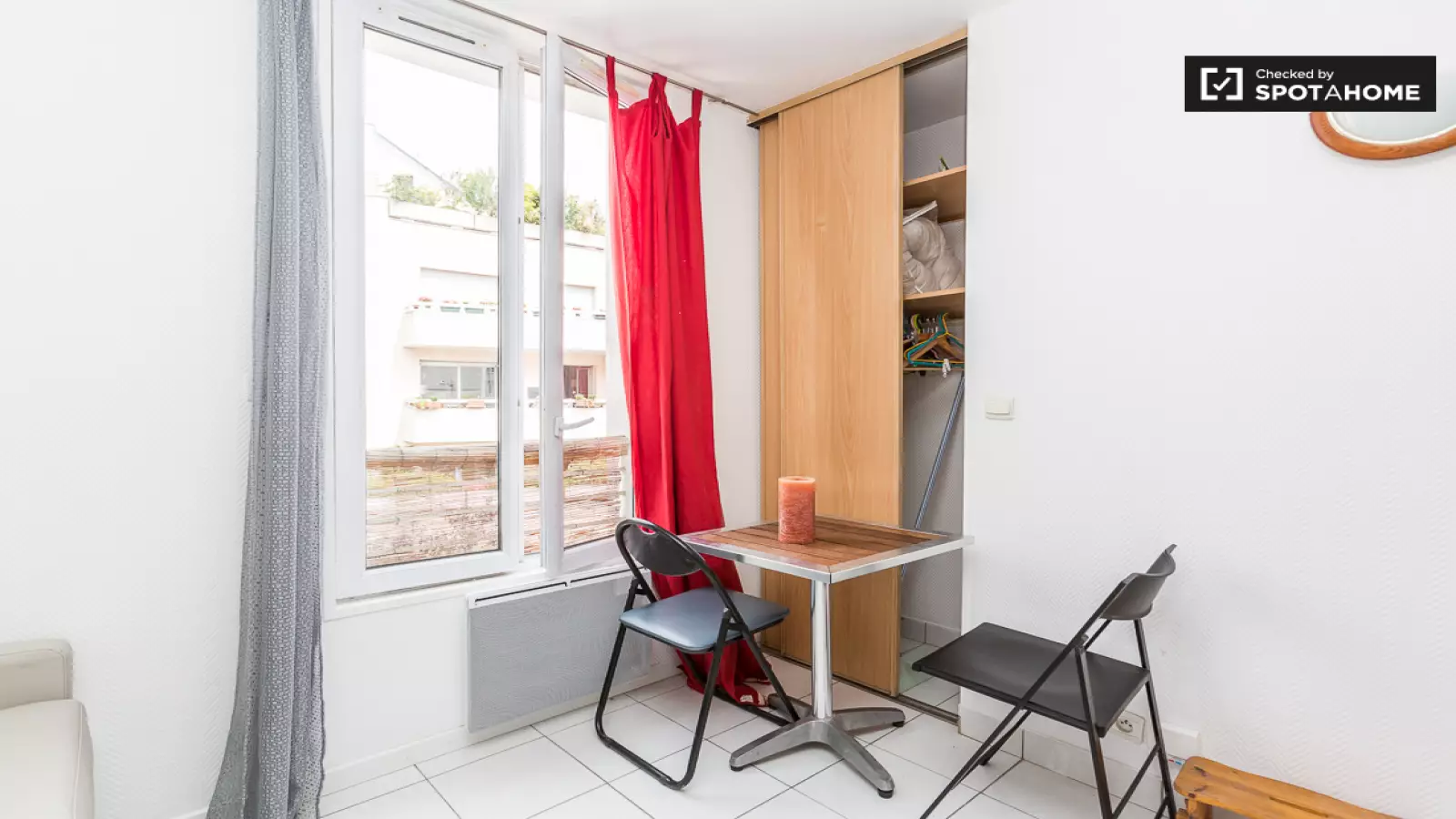 Appartement Passage Gustave Lepeu à Paris