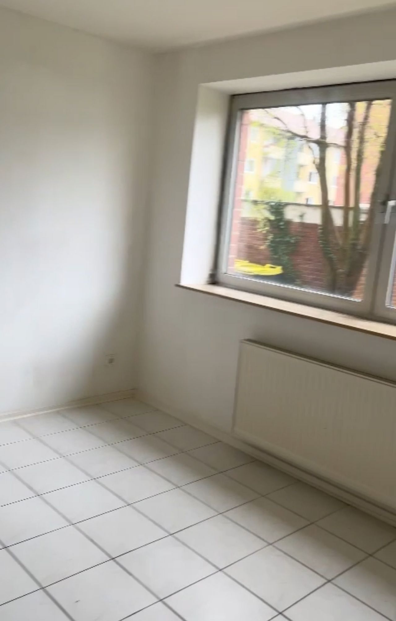 Wohnung Drachenfelsstraße in Köln