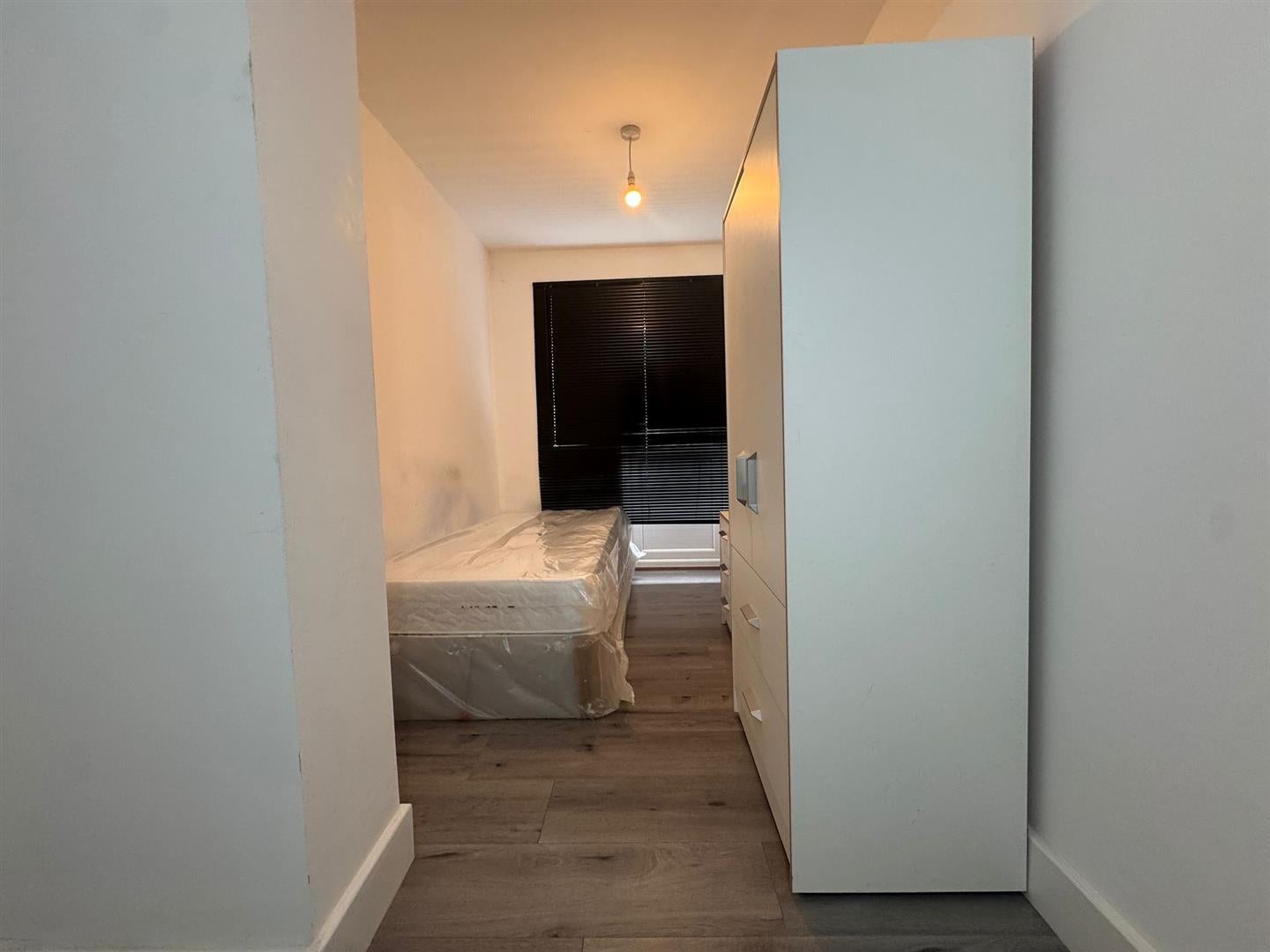 Room Clare Road in Greater London