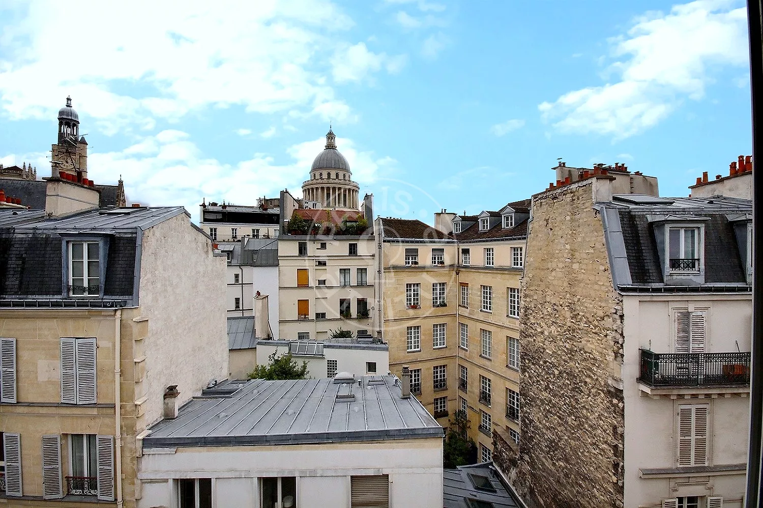 Appartement Rue de l'École Polytechnique à Paris
