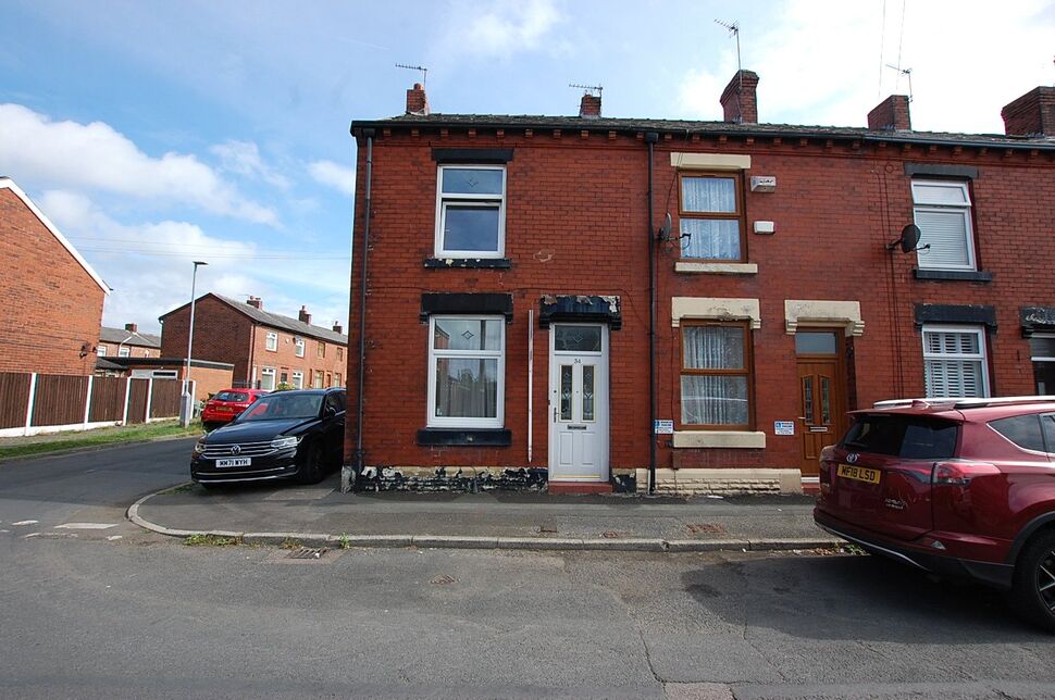 Flat Herries Street in Tameside