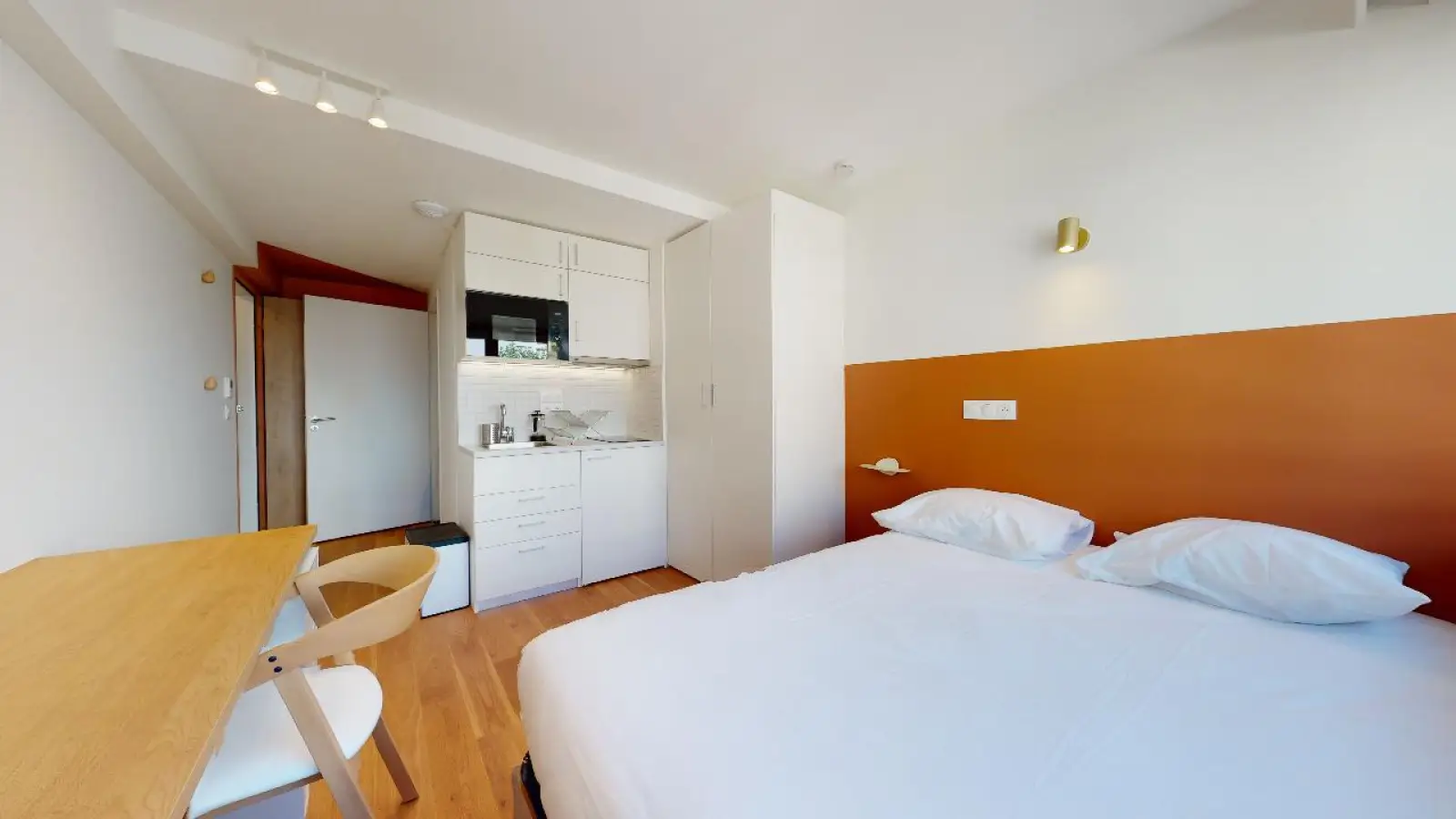 Flat Rue Descombes in Paris