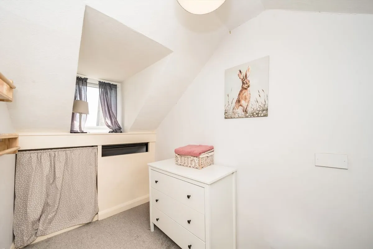 Flat Waynflete Street in Greater London