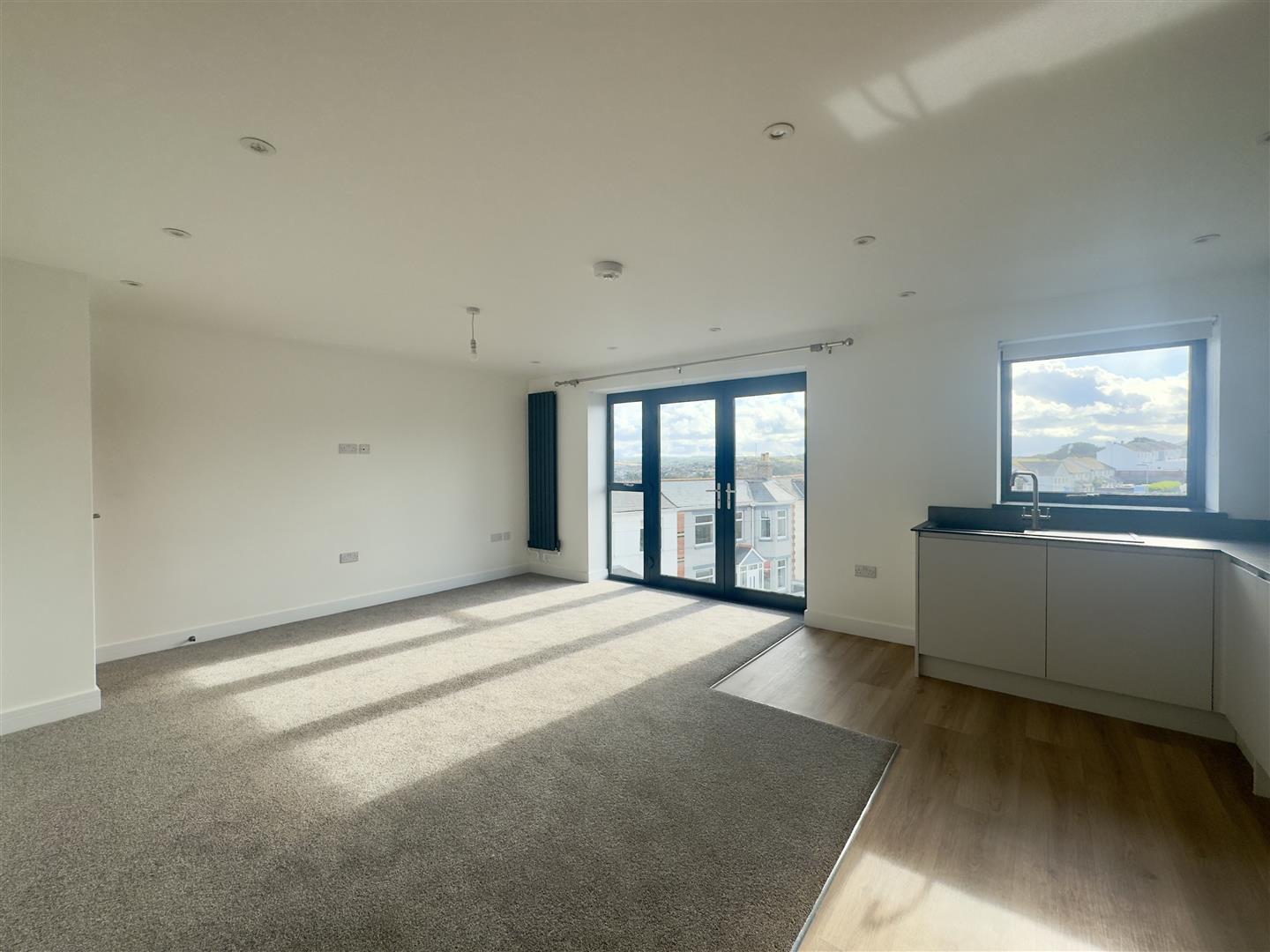 Flat Pargolla Road in Newquay