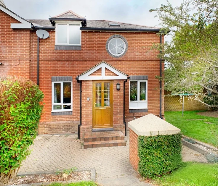 House Tredenham Close in Rushmoor