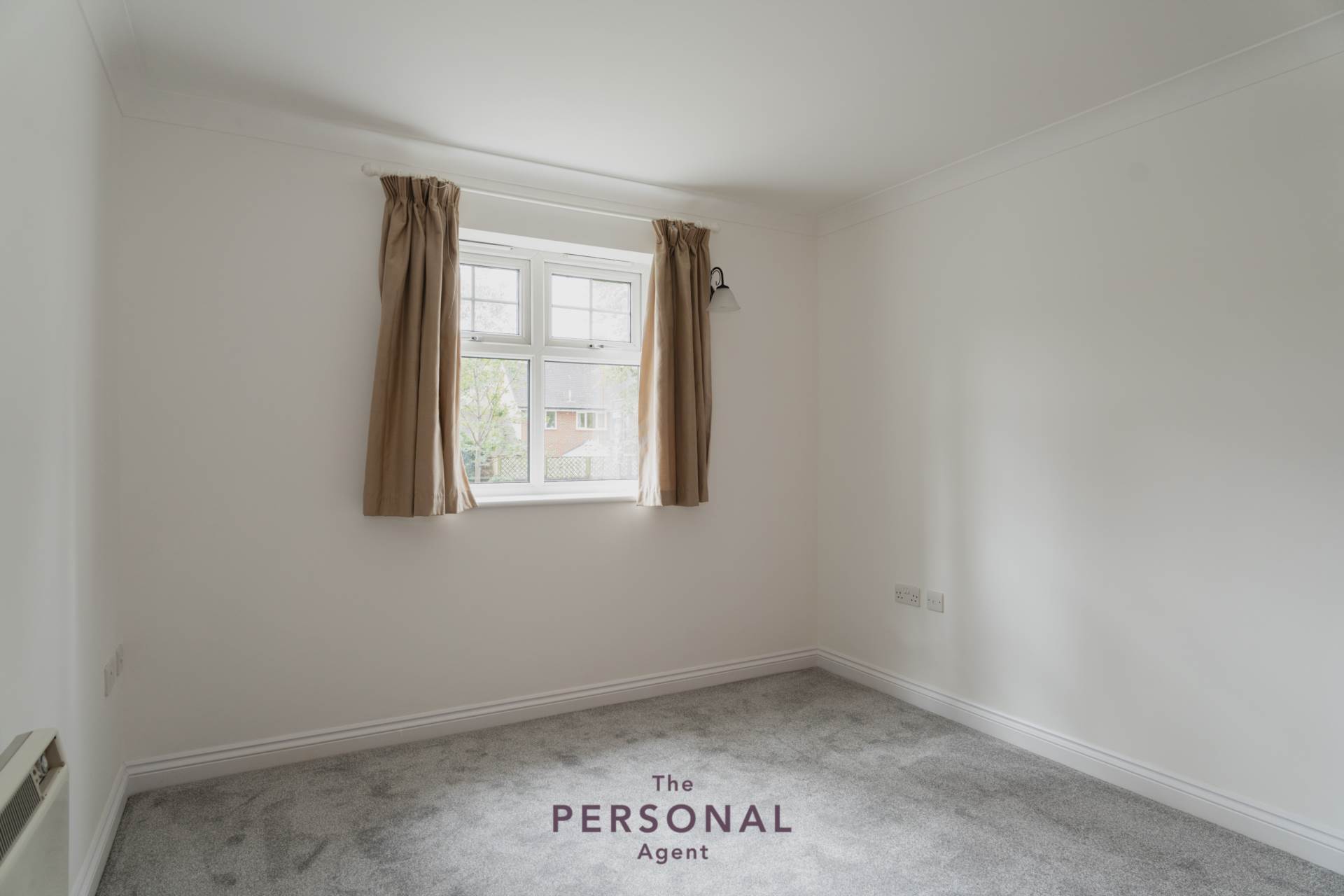 Flat Ewell Park Way in Epsom and Ewell