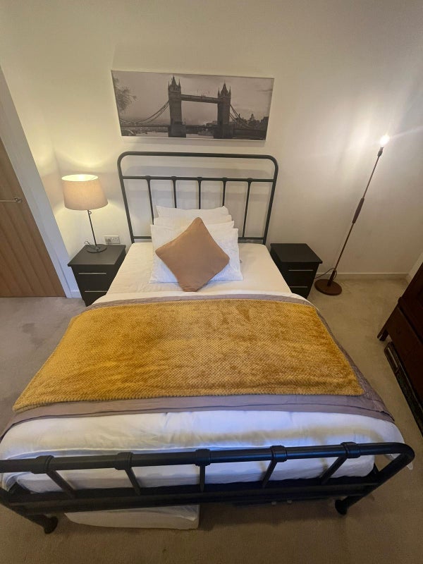 Room Saffron Square in Greater London
