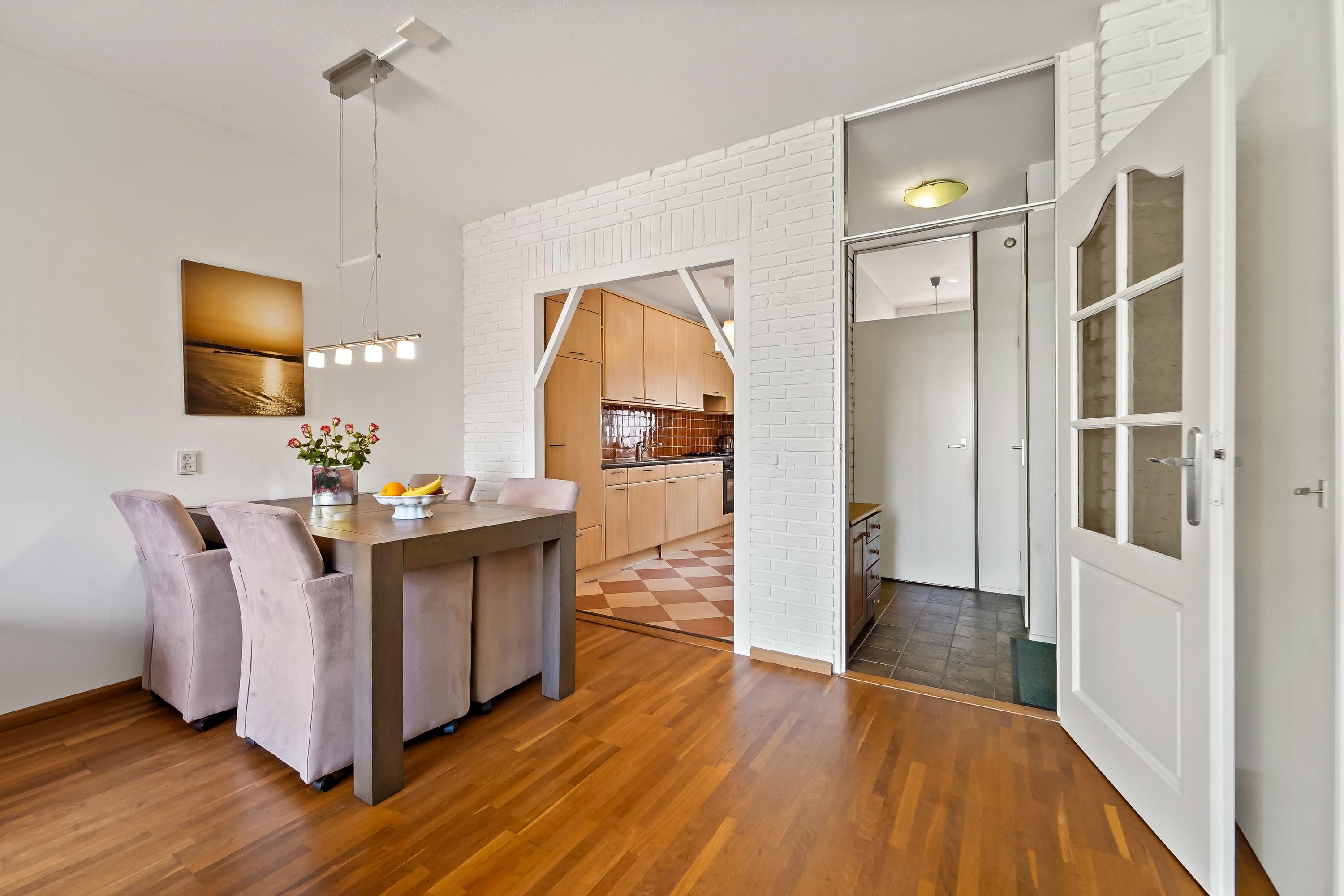 Tussenwoning te koop: Waterhoenstraat 11, Delft