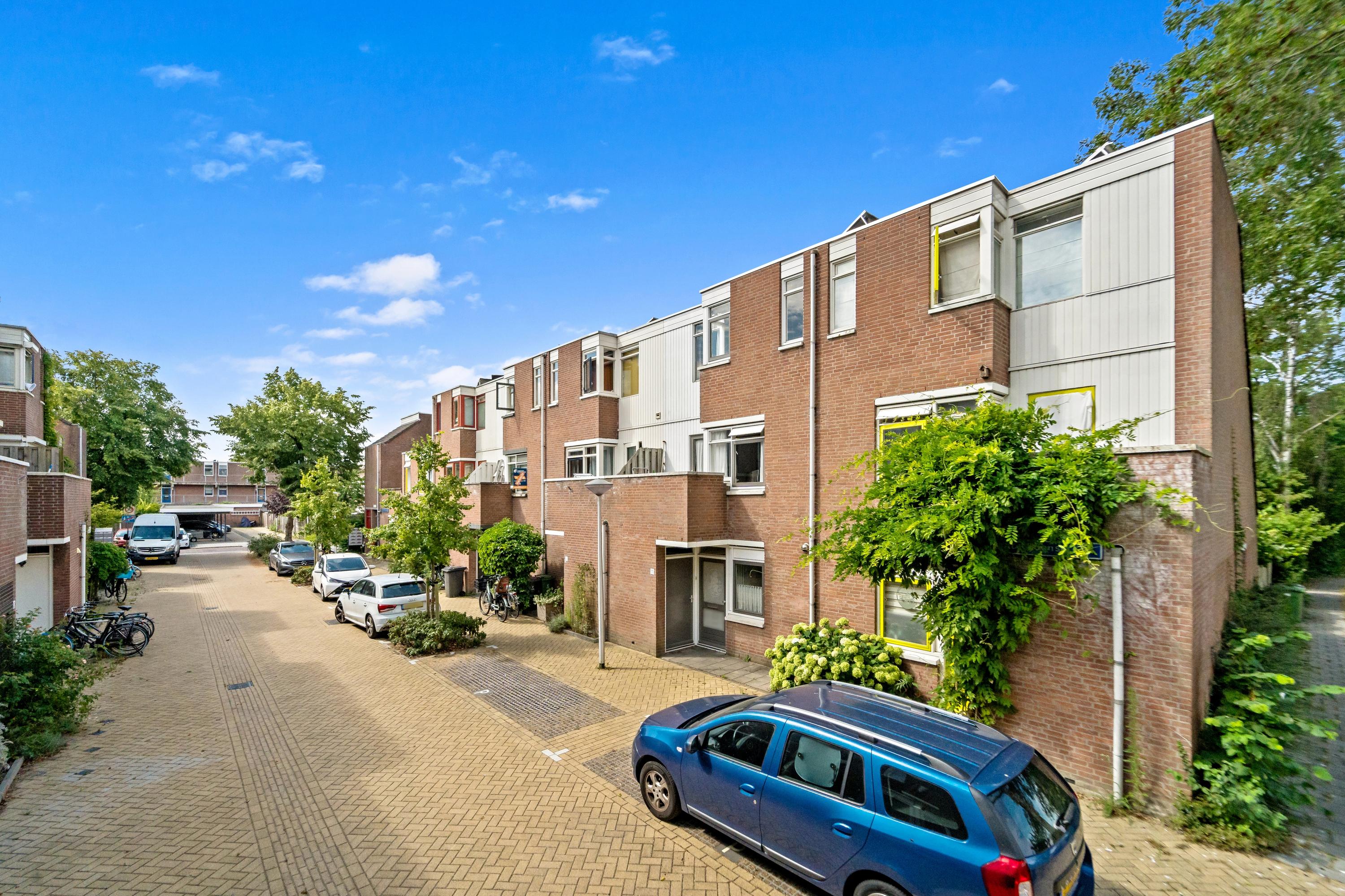 Tussenwoning te koop: Waterhoenstraat 11, Delft
