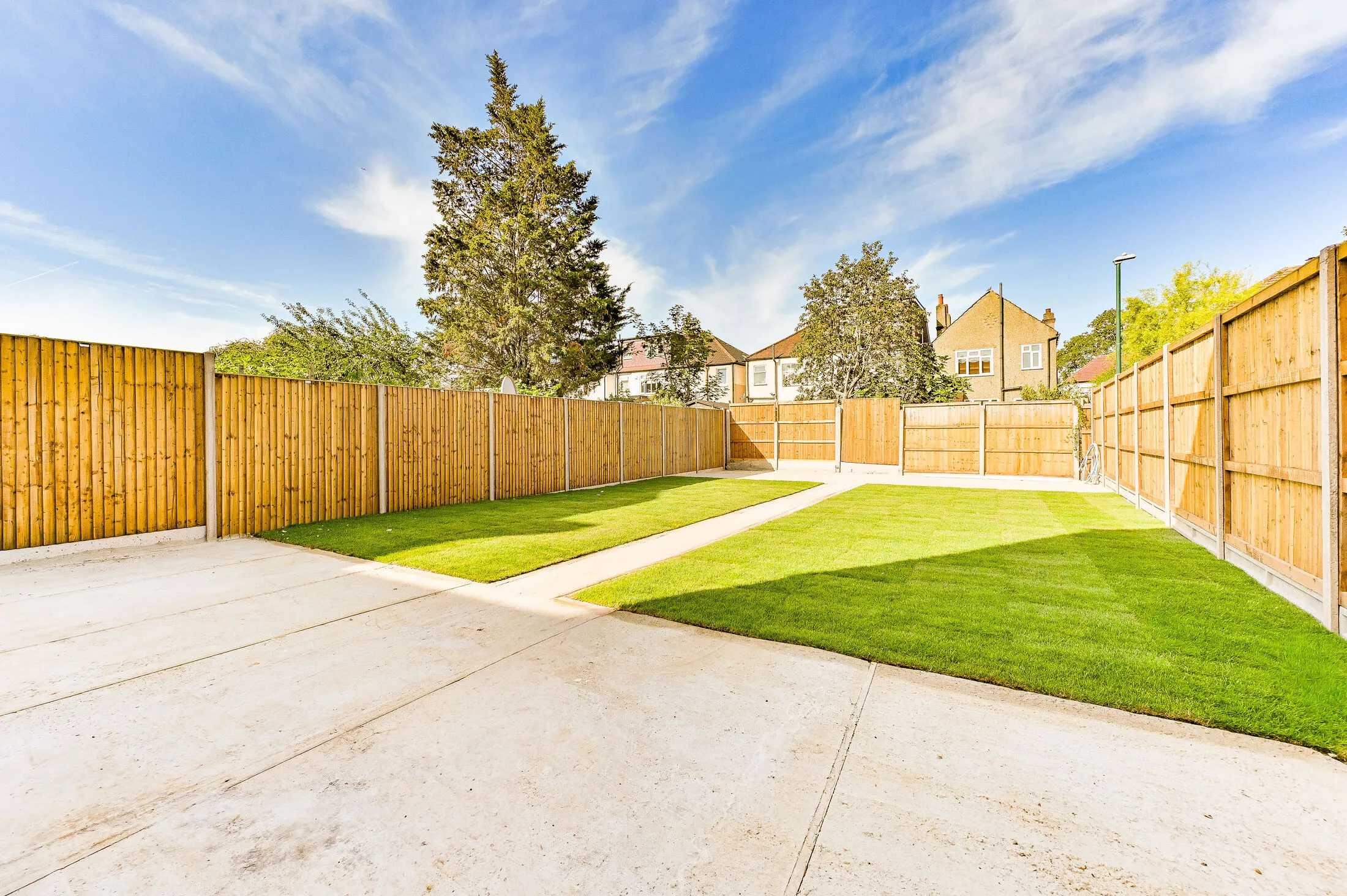 House St James Avenue in Greater London