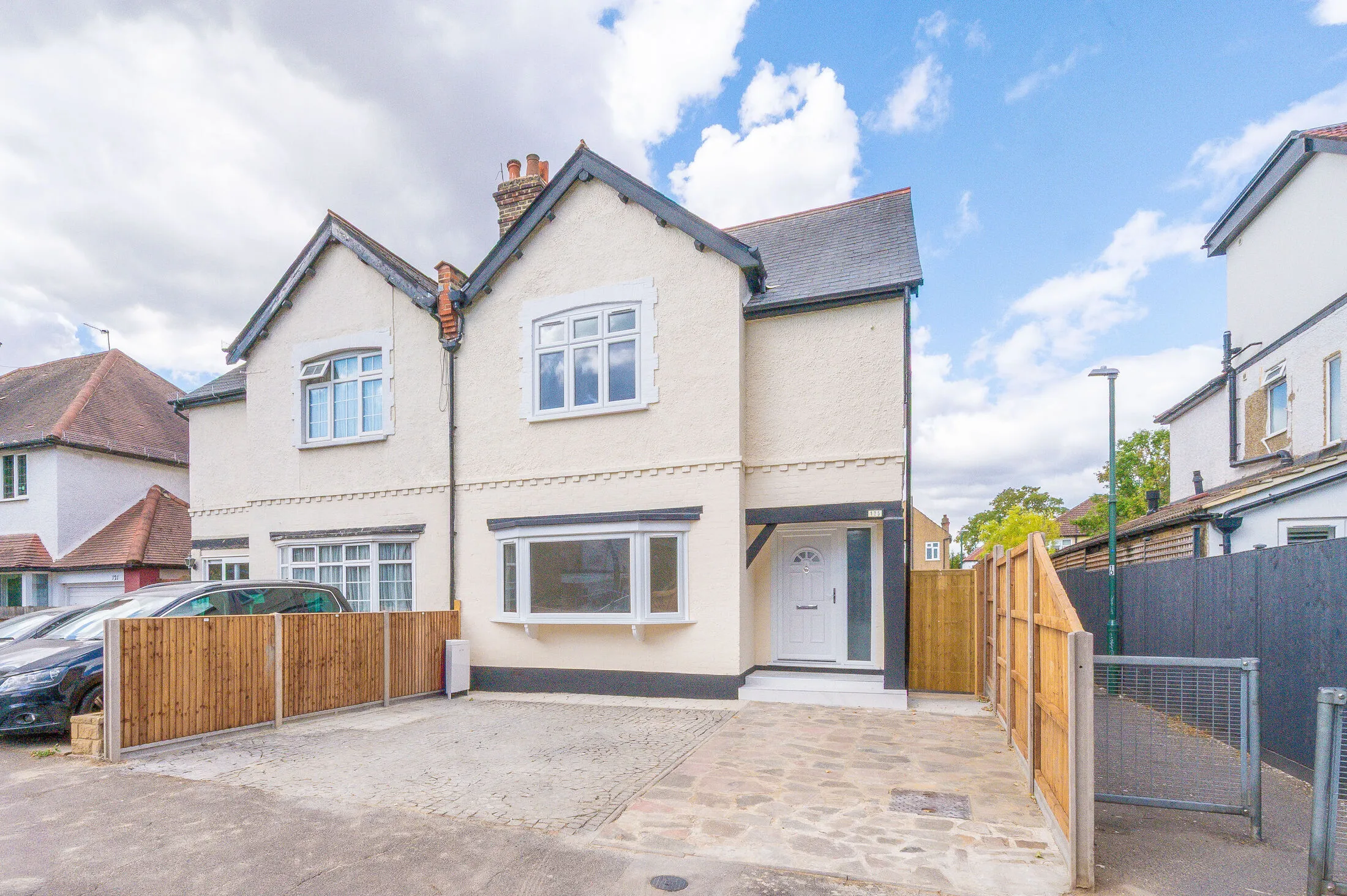 House St James Avenue in Greater London