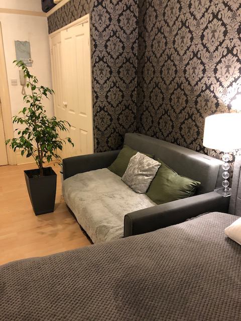Room Victoria Park Road in Leicester