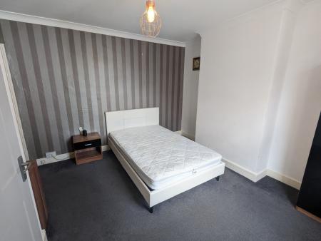 Room Leicester Street in Kettering
